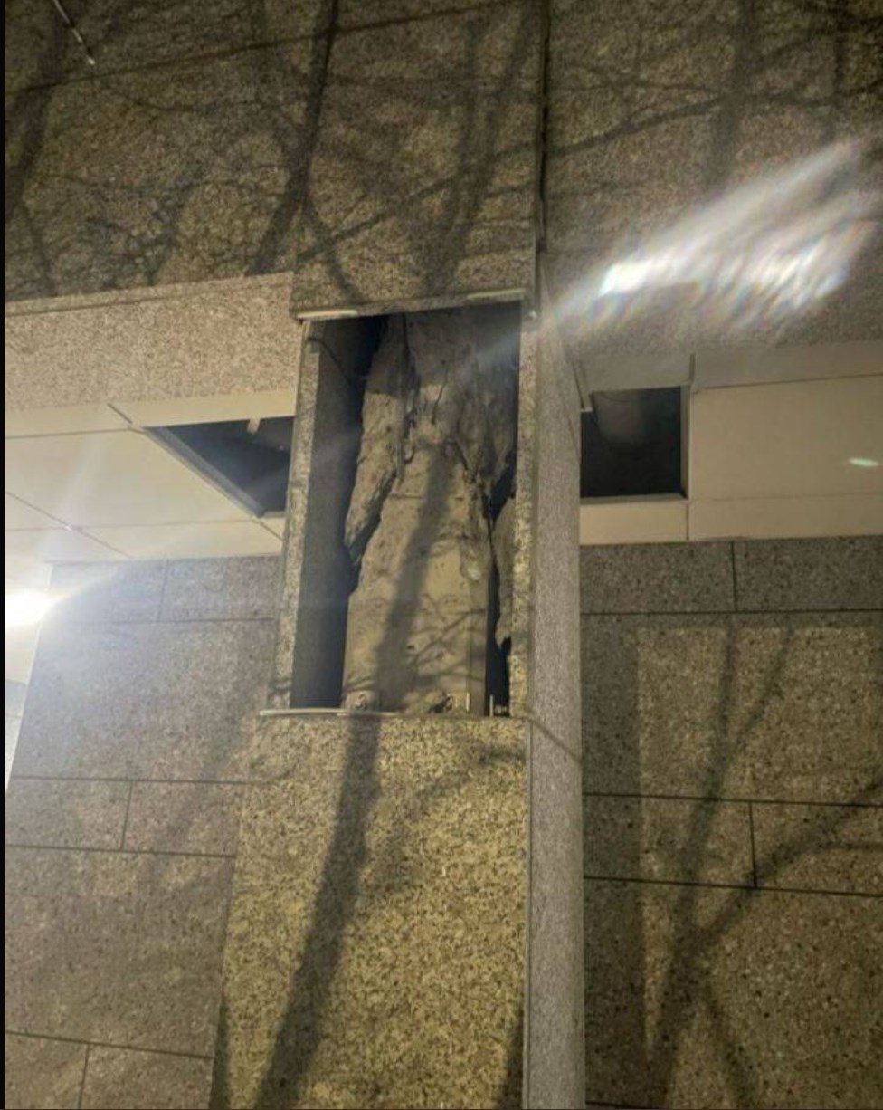 어제자 기둥 터진 아파트